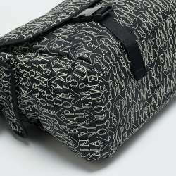 Pre Owned حقيبة تغيير الحفاضات إمبريو أرماني نايلون بشعار أسود/أبيض للأطفال