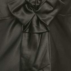 مملوكة مسبقًا توب إمبريو أرماني حرير أسود بتفاصيل فيونكة مقاس صغير - سمول