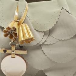 مملوكة مسبقًا Emporio Armani Scalloped Applique Beige Nylon Tote