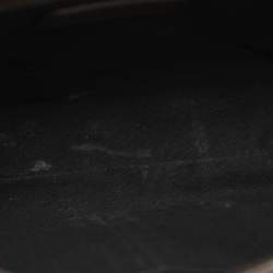 مملوكة مسبقًا Etro Brown Paisley Embossed Leather Crossbody Bag