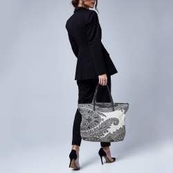 Pre Owned حقيبة يد إيترو سحاب جلد مطبوع بايزلي أبيض و أسود