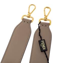 مملوكة مسبقًا Fendi Brown Leather Bow Strap You Shoulder Bag Strap