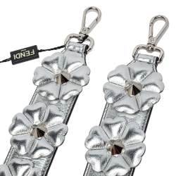 Pre Owned Fendi Metallic Silver Flowerland Leather Strap You Shoulder Bag Strap