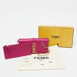 مملوكة مسبقًا محفظة بسلسلة فندي فنديغرافي جلد وردي