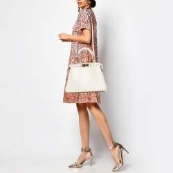 Pre Owned Fendi Off White Leather Medium Peekaboo ISeeU Top Handle Bag