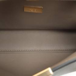 Pre Owned Fendi Black Leather Peekaboo Iconic Essentially Top Handle Bag