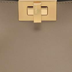 Pre Owned Fendi Beige Leather Peekaboo Iconic Essentially Top Handle Bag