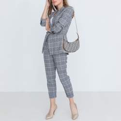 مملوكة مسبقًا حقيبة كتف فيندي فينديغرافي دينيم أزرق وجلد