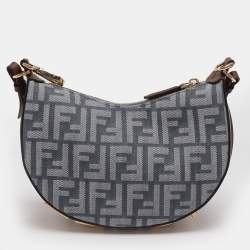 مملوكة مسبقًا حقيبة كتف فيندي فينديغرافي دينيم أزرق وجلد