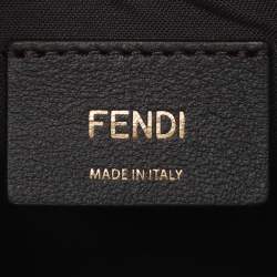 مملوكة مسبقًا حقيبة كتف فيندي فينديغرافي دينيم أزرق وجلد