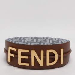 مملوكة مسبقًا حقيبة كتف فيندي فينديغرافي دينيم أزرق وجلد