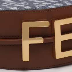 مملوكة مسبقًا حقيبة كتف فيندي فينديغرافي دينيم أزرق وجلد