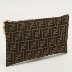 مملوكة مسبقًا Fendi Baguette Medium Tobacco Zucca Canvas Flat Pouch
