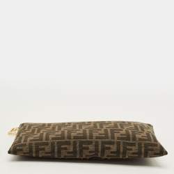 مملوكة مسبقًا Fendi Baguette Medium Tobacco Zucca Canvas Flat Pouch