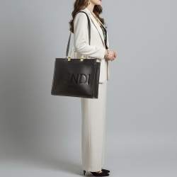 Pre Owned Fendi Sunshine Medium Black Leather Shopper Tote