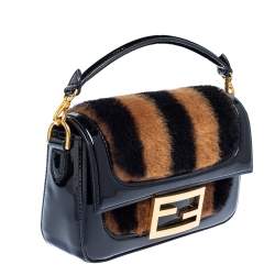 Pre Owned حقيبة باغيت فندي ميني بيكوين جلد لامع وفرو بني/أسود