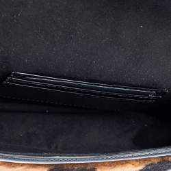 Pre Owned حقيبة باغيت فندي ميني بيكوين جلد لامع وفرو بني/أسود