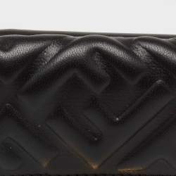 مملوكة مسبقًا محفظة فندي جلد نقشة أف أف أسود ثلاثية الطية صغيرة 