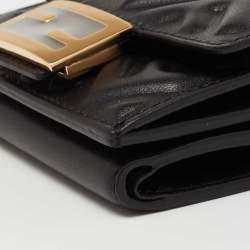 مملوكة مسبقًا محفظة فندي جلد نقشة أف أف أسود ثلاثية الطية صغيرة 