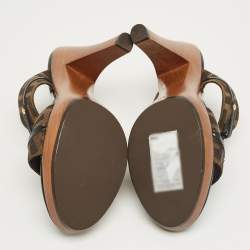 Pre Owned Fendi Brown Canvas and Patent Leather Zucca Slide Sandals Size 40.5