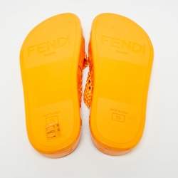 مملوكة مسبقًا صندل فنْدي فلات النيلون والجلد البرتقالي براءة اختراع مقاس 36