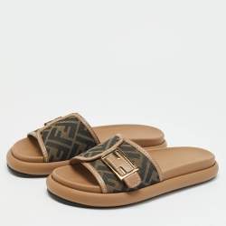 مملوكة مسبقًا Fendi Feel Size 37 Zucca Brown Canvas and Leather Flat Sandals