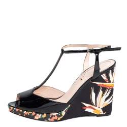Pre Owned Fendi Black Patent Leather Printed Wedge T-Strap Sandals Size 36