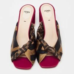 مملوكة مسبقًا حذاء سلايد فندي ساتان مطبوع شعار الماركة ثلاثي اللون بعقدة ملتفة مقدمة مفتوحة مقاس 40