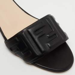 Pre Owned Fendi Black Leather Signature FF Flat Sandals Size 40 
