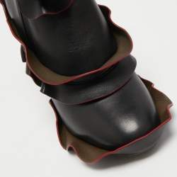 مملوكة مسبقًا Fendi Black/Grey Leather Ruffled Booties Size 40