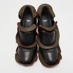 مملوكة مسبقًا Fendi Black/Grey Leather Ruffled Booties Size 40