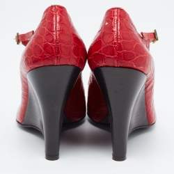 Pre Owned Fendi Red Crocodile Peep Toe Wedge Pumps Size 40