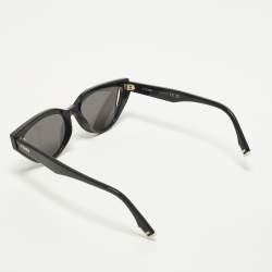 Pre Owned نظارة شمسية فيندي FF4009I سوداء عين القطة