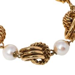 مملوكة مسبقًا Fendi Gold Tone Triple Layered Link Faux Pearl Bracelet