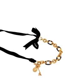 مملوكة مسبقًا قلادة فندي قفل ومفاتيح ذهبي اللون بشريط