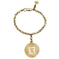 مملوكة مسبقًا سوار فندي ايدنتيفيكاشن بدلاية ذهبي اللون بوصلة معدن