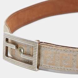 مملوكة مسبقًا حزام فندي كانفاس زوكينو فضي/بيج إبزيم أف أف 80 سم