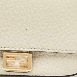 مملوكة مسبقًا Fendi Beige Leather Nano Baguette Bag Charm 