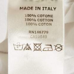 Pre Owned تي شيرت فاندي جيرسي أبيض معدني بطبعة كارل مقاس متوسط