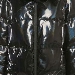 مملوكة مسبقًا Fendi Black Holographic Synthetic Quilted Down Detachable Fur Jacket S