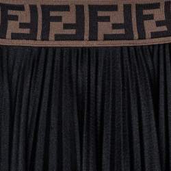 مملوكة مسبقًا تنورة فندي حافة مزينة شعارالماركة أف أف و طيات جيرسيه تقني أسود مقاس صغير (سمول)