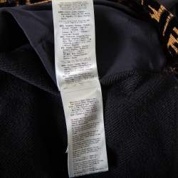 مملوكة مسبقًا سويت شيرت فندي مزين شعار الماركة مونوغرامي غطاء رأس فيلور ذهبي و أسود مقاس صغير (سمول)