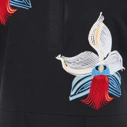 مملوكة مسبقًا فستان فندي تفاصيل قصة كريب مطرز زهور أسود S