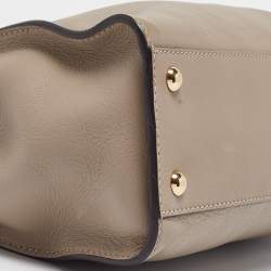 Pre Owned Fendi Beige Leather Medium Peekaboo Top Handle Bag