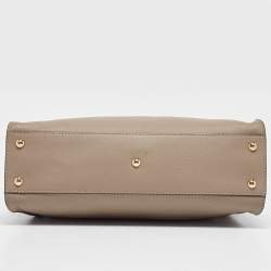 Pre Owned Fendi Beige Leather Medium Peekaboo Top Handle Bag