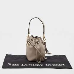 مملوكة مسبقًا Fendi Grey Leather Mini Mon Tresor Drawstring Bucket Bag