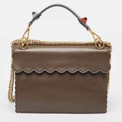 Pre Owned Fendi Dark Beige Leather Medium Scalloped Kan I Shoulder Bag
