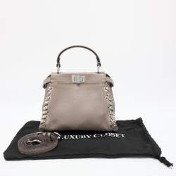 مملوكة مسبقًا حقيبة فندي ميني بيكابوو جلد سيليريا أسود بيد علوية