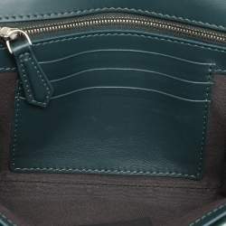 مملوكة مسبقًا Fendi Green Velvet F is Fendi Wallet On Chain