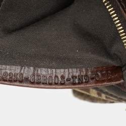 مملوكة مسبقًا Fendi Beige/Brown FF Zucca Canvas Forever Baguette Shoulder Bag